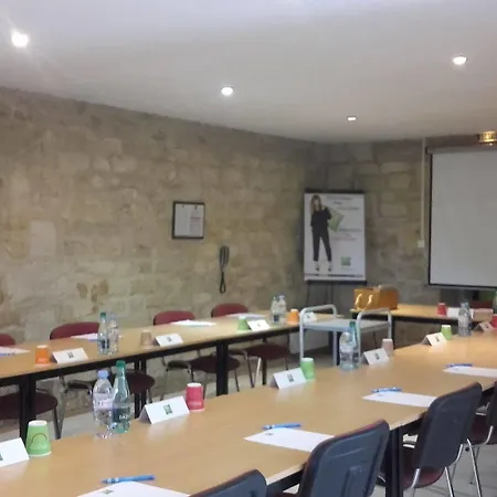 Ibis Styles Bordeaux Sud 3* Villenave-dʼOrnon